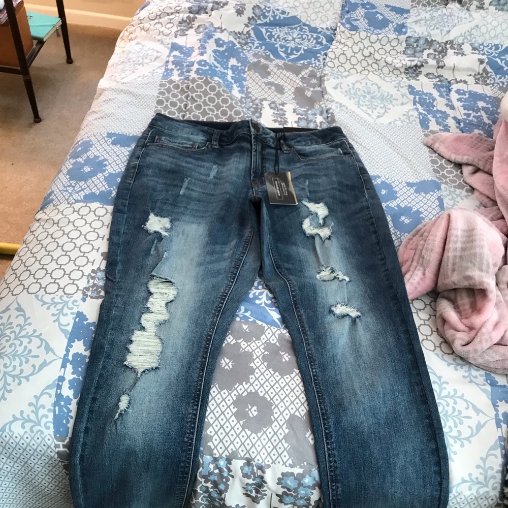 Ripped folded jeans